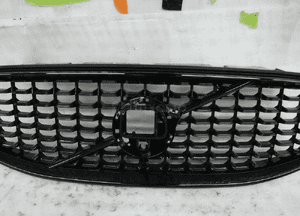 VOLVO XC60 II Lift R DESIGN grill atrapa 32409198 32133812 CAŁY 4