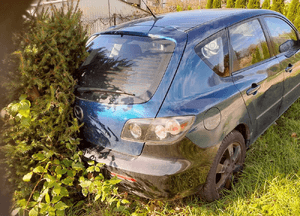Mazda 3 BK 03-09 Drzwi Prawe przednie przód szyba w kolor 32c 7