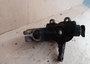 Zwrotnica piasta lewy przód Ford Focus MK2 1.8 16V 5