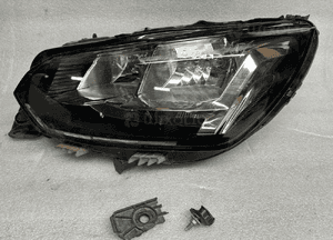 Lampa lewy przod peugeot 208 ii 2 9823193980 org 1