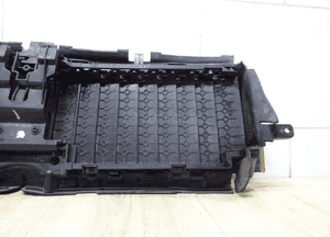 Mercedes e-klasa W213 żaluzja kierownica powietrza A2135002300 6