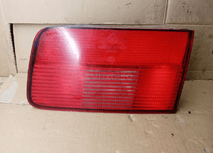 Lampa prawy tył tylna prawa BMW 5 E39 Touring Kombi 8361674 1