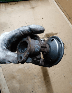 Zawór EGR rurka Audi A6 C6 2.7 TDI 059131503H 5