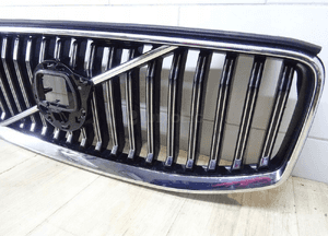 Grill volvo XC60 ii lift 32291019 2