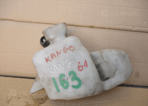 Zbiorniczek spryskiwaczy renault kangoo i 1 1
