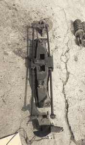 Mazda Premacy Sanki belka z wahaczami tył tylne 1
