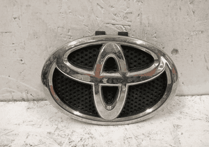 Znaczek emblemat logo toyota auris ii 2 12- 1
