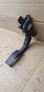 Pedał potencjometr gazu Audi A4 B8 8K1721523 3