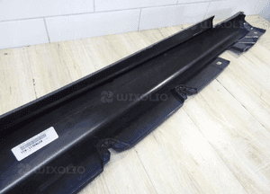 Listwa progowa lewa mercedes c-klasa W205 cabrio A2056901506 4258 9