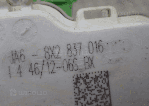 ZAMEK DRZWI PRAWY PRZÓD 8X2837016  AUDI A1 3