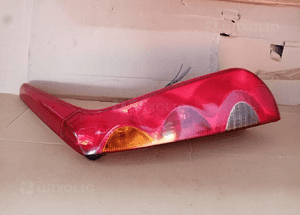 Lampa prawy tył tylna prawa Nissan Note E11 220-16752 1