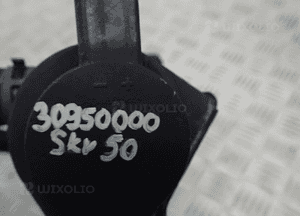 VOLVO V40 II 1.6 D2 POMPA OBIEGOWA 30950000 3