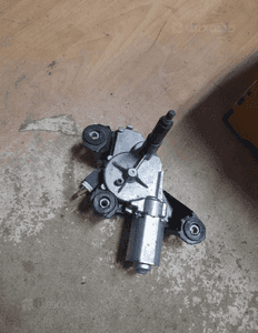 SILNICZEK TYLNEJ WYCIERACZKI MEGANE III 0390201847 3