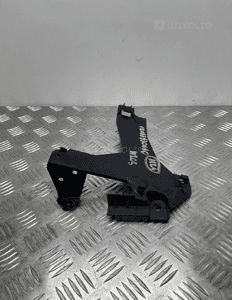 Mercedes c W205 uczwyt mocowanie modułu komfortu A2055450040 2