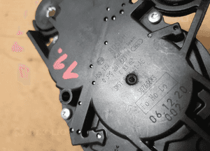Volvo V50 silniczek wycieraczki 0390201823 3