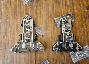 Wkład Listwa Lampy Mocowanie Gniazdo Żarówki Tyl Tylne Lewe Prawe VW Golf IV 4 Hatchback 1