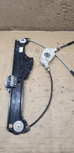 Mechanizm podnośnik szyby lewy przód BMW 5 E60 7184741S 7184383E 2