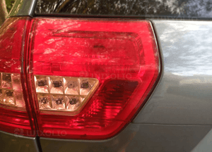 Citroen C5 III X7 kombi lampa tył tylna prawa lewa 2