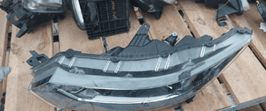 Przod przednia lampa lewa nissan qashqai 2 11J led 3