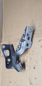 Zawias maski lewy przód Seat Ibiza IV 6J0823301A 1