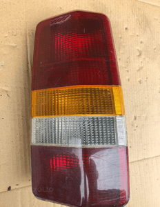 Lampa tylna prawa górna LAND ROVER DISCOVERY 1 I 200TDI 1989-1994 1