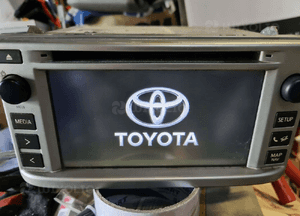 Toyota VERSO 09-11 radio nawigacja moduł GPS 7