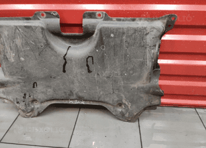 Mercedes c-klasa W204 lift osłona dolna silnika pod silnik oryg 3
