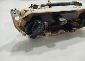 PANEL NAWIEWU NADMUCHU REGULACJI TEMPERATURY LAND ROVER DEFENDER 1999-2014 4