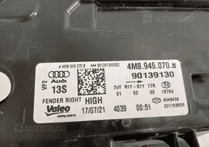 Lampa prawa tylna prawy tył audi Q8 matrix 4M8945070B 18- 4