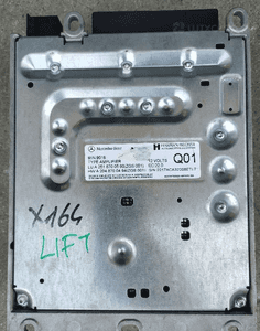 Mercedes ML GL 164 R 251 c 204 e212 wzmacniacz  HARMAN BECKER  lift 3