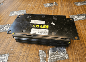 Wzmacniacz BOSE 8E5035223A Głosników Subwoofer Radio Amplituner AUDI A4 B6 B7 11