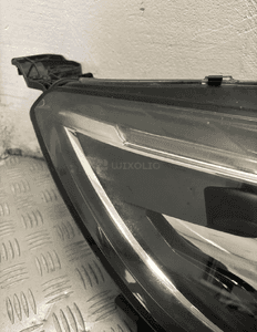 Lampa prawy przod peugeot 308 ii T9 lift org fv 3