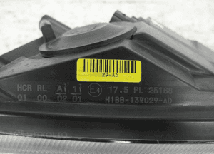 Ford fiesta MK8 cała lampa przednia prawa 5
