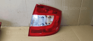 Lampa prawy tył tylna prawa Skoda Rapid 5JH945112 5JH945096 1