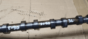 Wałek rozrządu ssący BMW 3 E90 3.0D 7791579 9