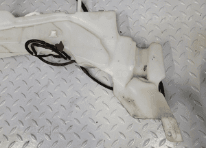 ZBIORNIK ZBIORNICZEK SPRYSKIWACZY Ford Kuga Mk1 I lift 2,0TDCI 2