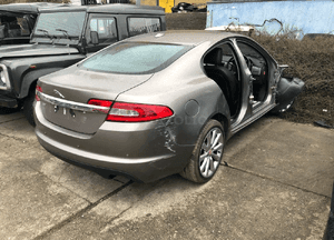 Maska błotnik lampa zderzak Jaguar XF X250 3.0 D 1