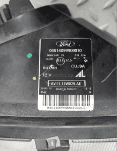 LAMPA prawa prawy przód przednia Ford B-Max BMax 12-17 EU 10