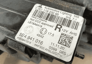 Lampa prawa prawy full led skoda octavia iv 4 5E3 20- 5