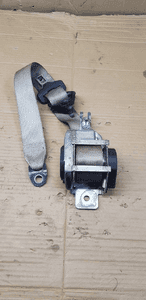Pas bezpieczeństwa napinacz lewy tył Mercedes GL X166 W166 A16686009858 A1668600985 1