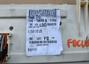 Ford Focus MK2 C-MAX  moduł skrzynka bezpieczników 7M5T-14A073  CC DC FB   4M5T-14A073- DG DF 8