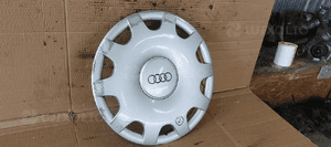 Dekielek kołpak kapsel 15" Audi A3 8L 4A0601147B 4
