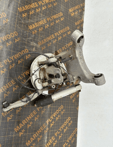 BMW 5 E60 E61 Zwrotnica piasta tył Lewy - 16275 2