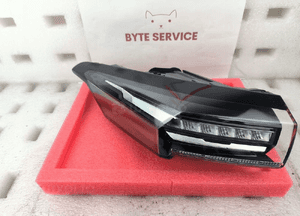 PEUGEOT 308 P5 Lampa Tył Lewa ECo LED 01501901AQ 015.019-01 AQ 1