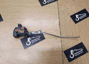 Siłownik 7M0862159 4B9962115B Silniczek Elektryczny Cięgno Zamka Klapy Bagażnika Audi A4 B6 Kombi Sedan 4B9962115B 14