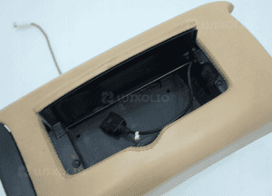 Podłokietnik przod schowek maserati quattroporte v 3