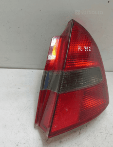 Lampa prawa tył mitsubishi carisma lift 2