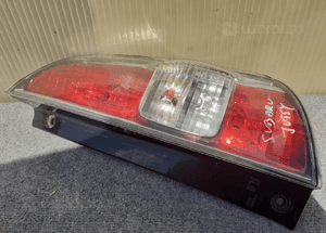 Daihatsu sirion ii 2 subaru justy lampa tył tylna prawa oryginał! 1