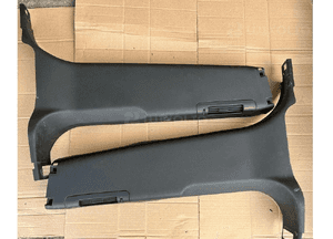 Osłony wewnętrzne słupków B FK72-24397 Land Rover Discovery Sport L550 1