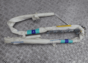 PRAWA KURTYNA OPEL ASTRA J KOMBI 13251618 RADOM 1